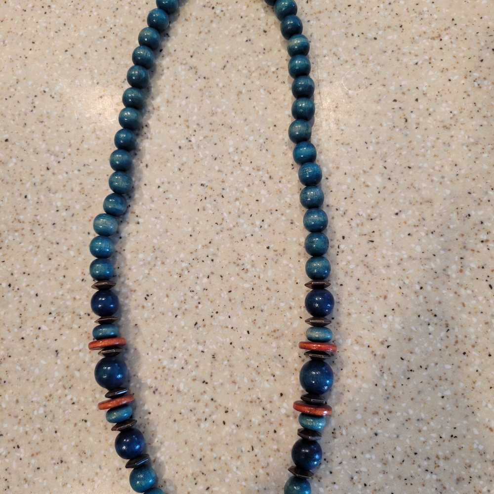 Elegant Blue Beaded Necklace